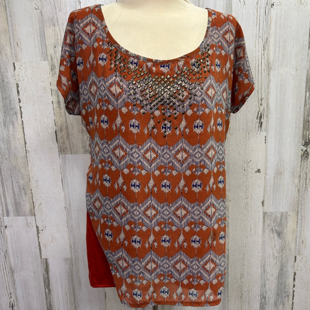 Miss Me Embellished Geometric Print Top